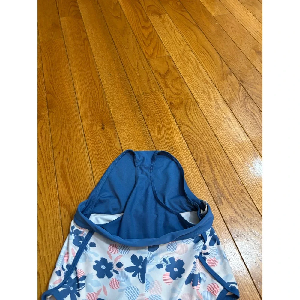 Eddie Bauer Girls Blue Floral Board Shorts Swim Trunks Size S 7/8